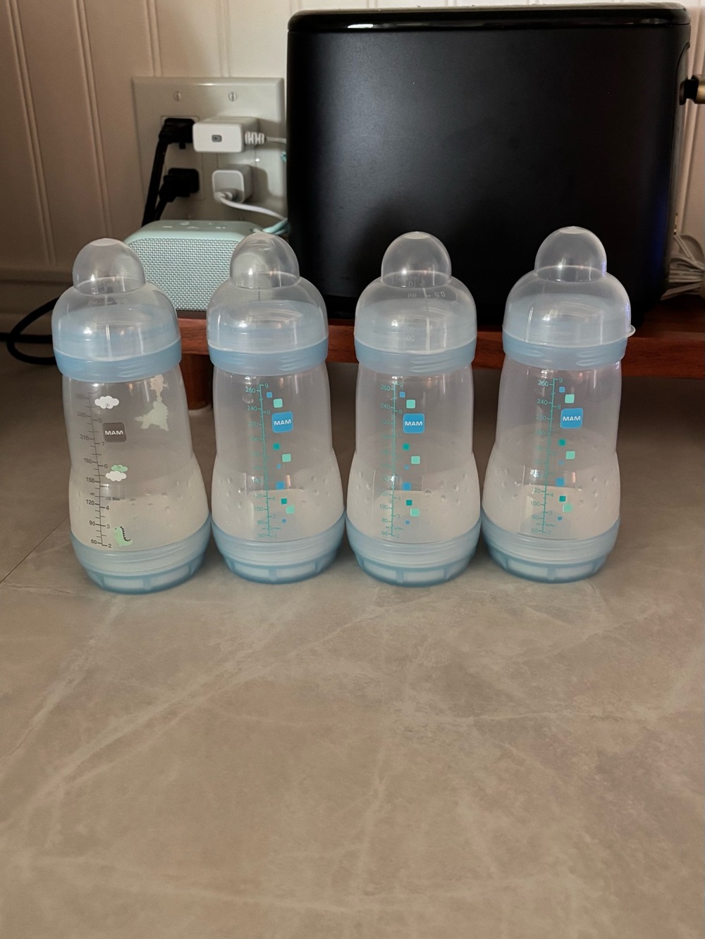 MAM Baby Bottles Set of 4 in Light Blue